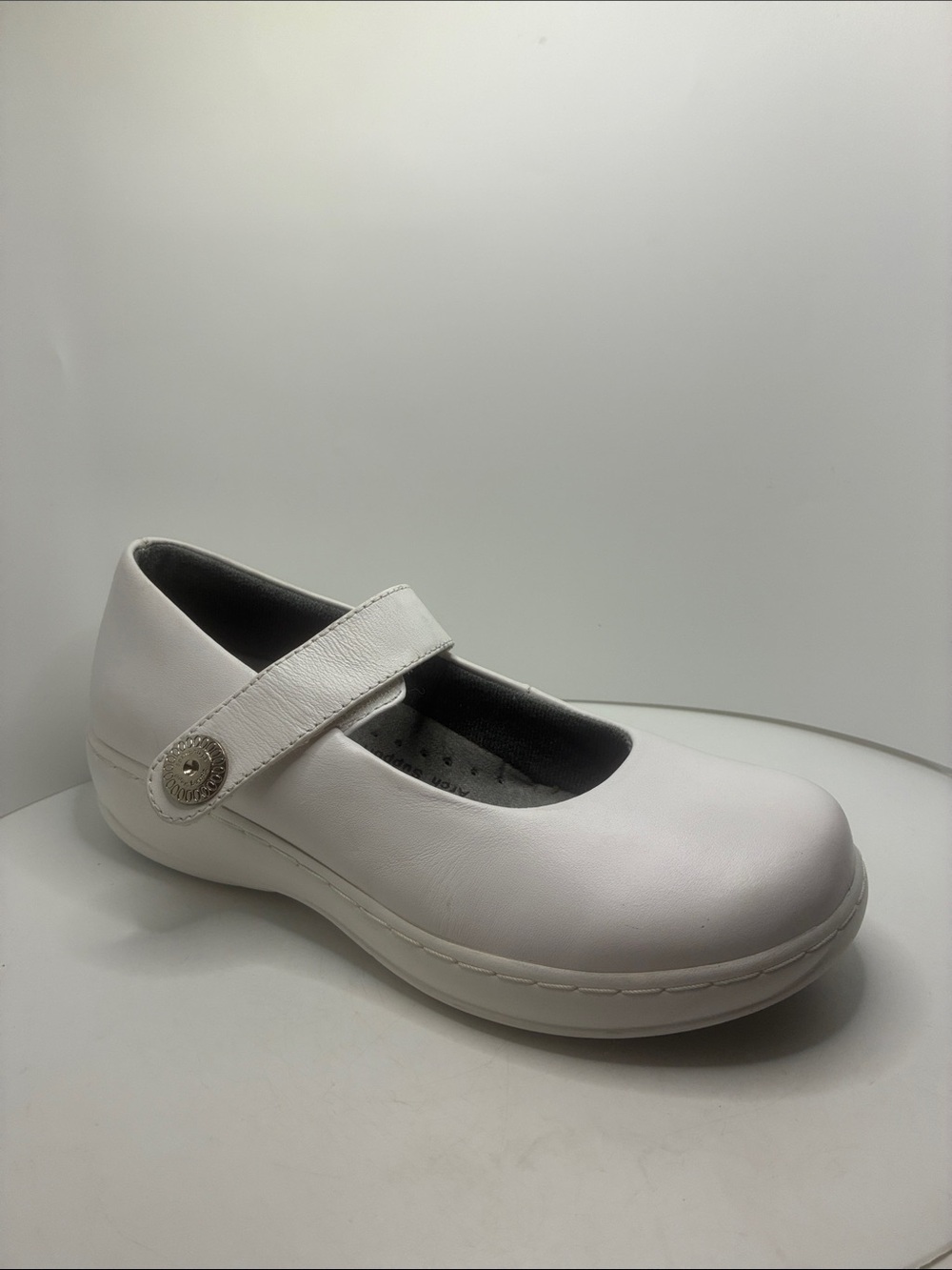 SPRING STEP WOMAN’S MARY JANE STYLE/ LEATHER/ VERA PELLE / WISTERIA 6.5